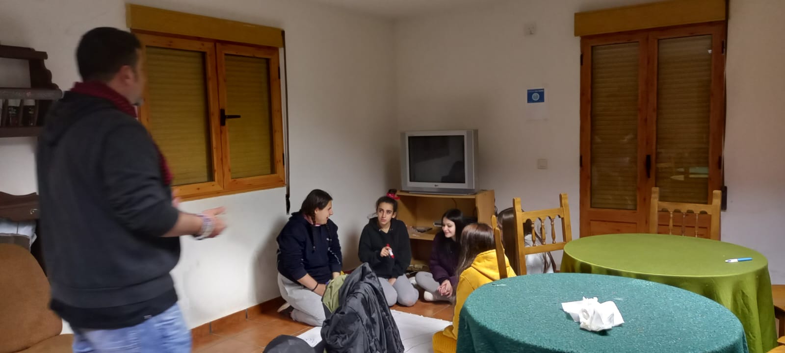 THE “YOUNG VOLUNTEER” GROUP CARRIES OUT A COEXISTENCE IN VILLANUEVA DEL CONDE