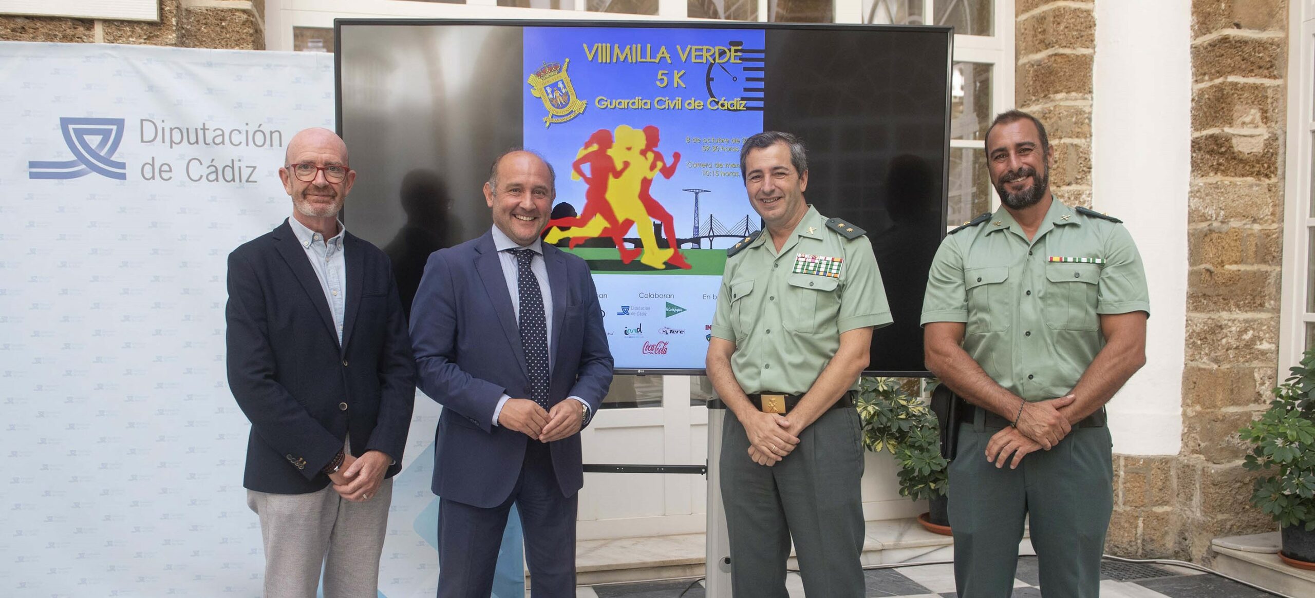 Virgen del Pilar Festivity: Civil Guard Donates Proceeds to Caritas Diocesana de Cádiz